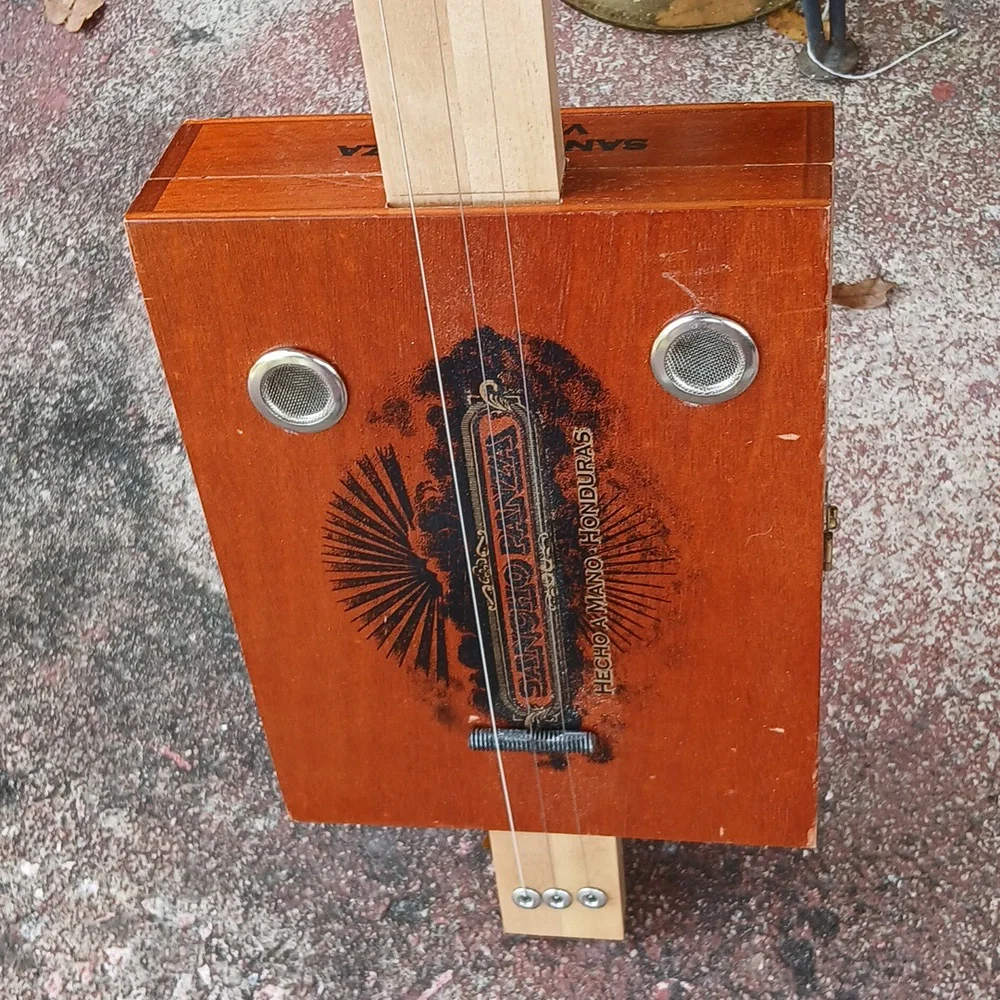 Homemade guitars  made by Ron smith - Picture 4 of 6